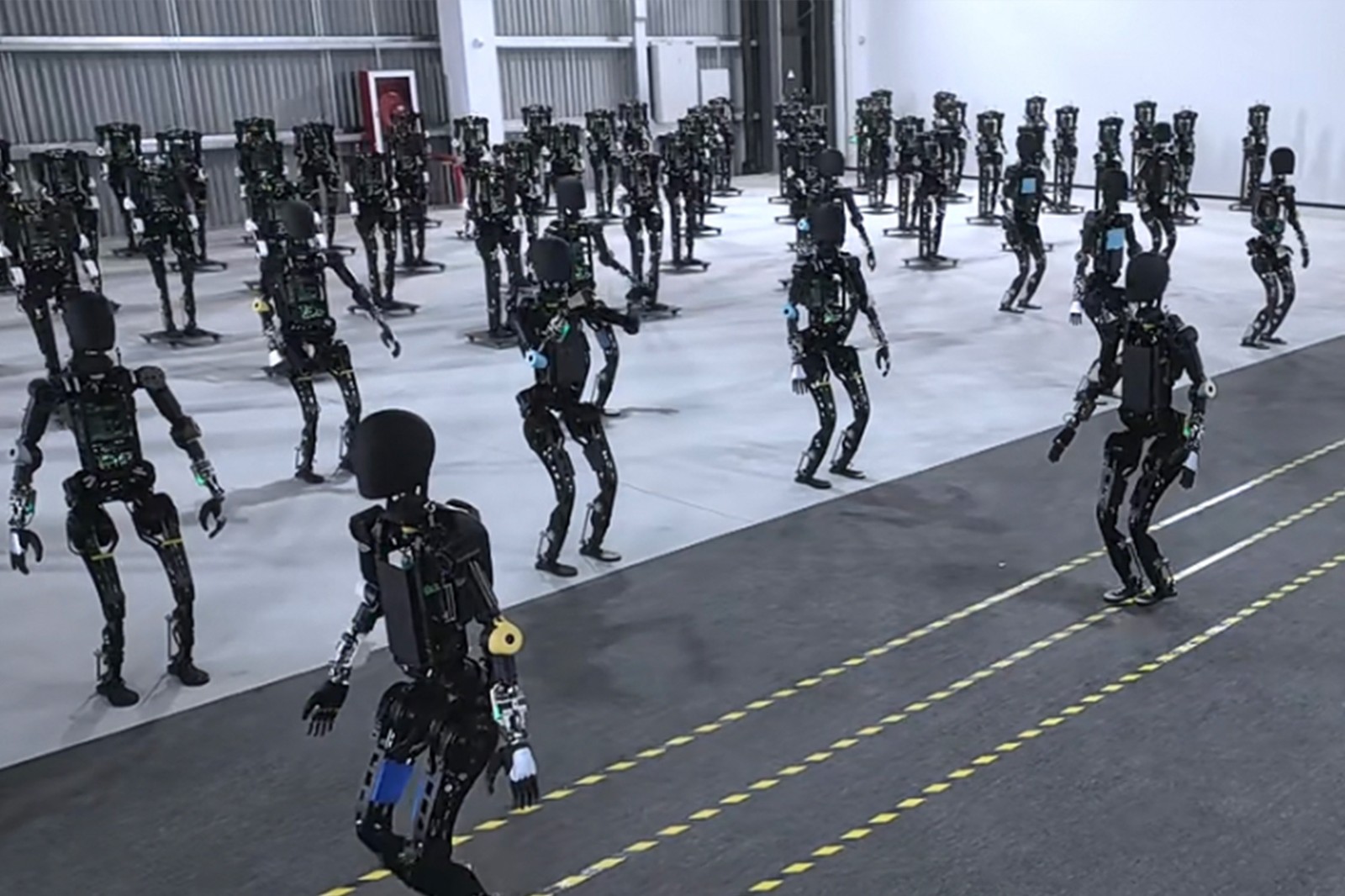 海洋之神8590cm开启通用机器人商用量产